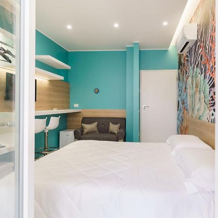 Abissi Room One Step From The Sea Trani Buitenkant foto